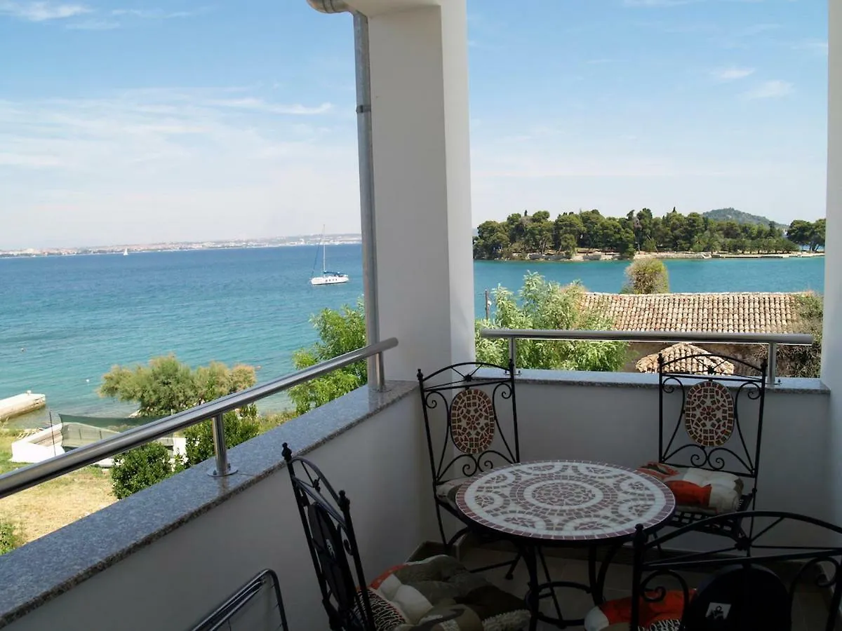Apartment Villa Majer Preko
