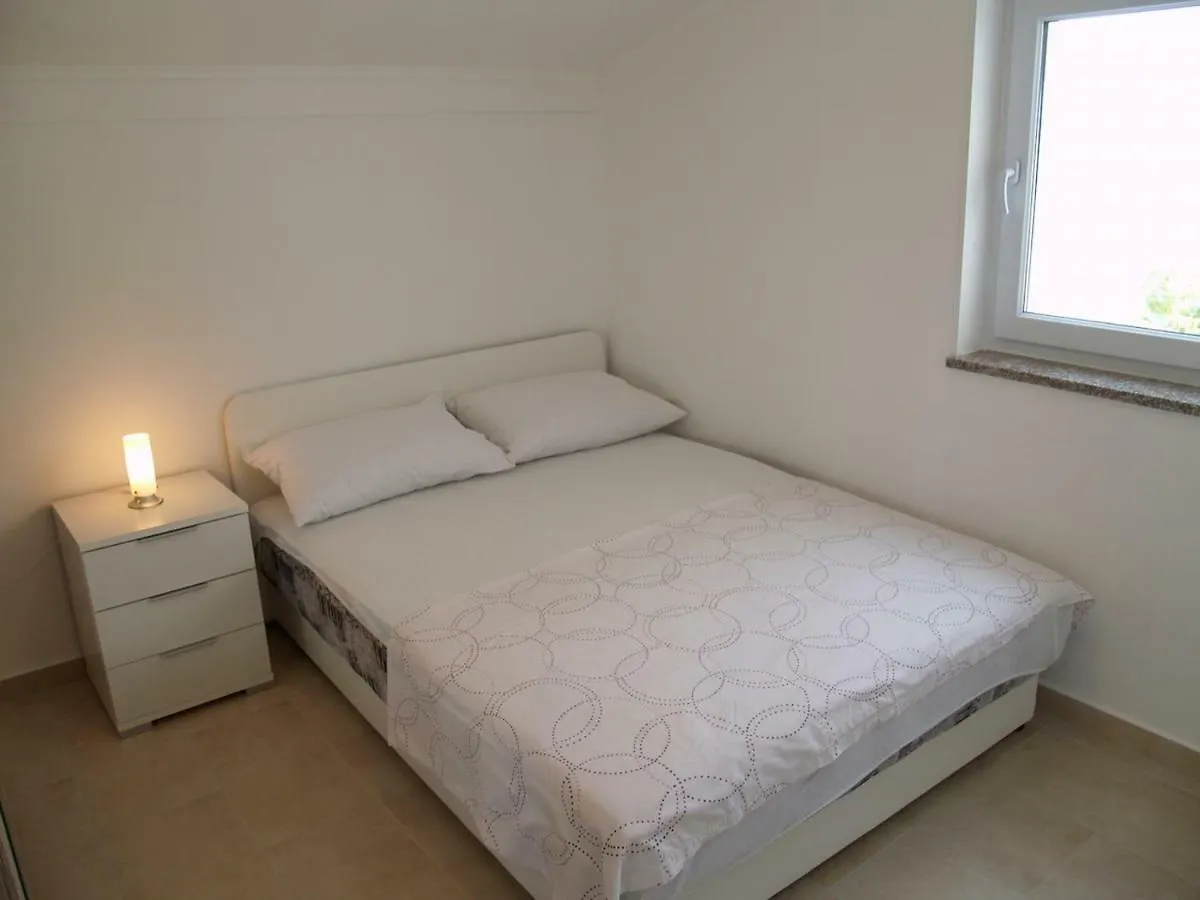 Villa Majer Preko Apartment